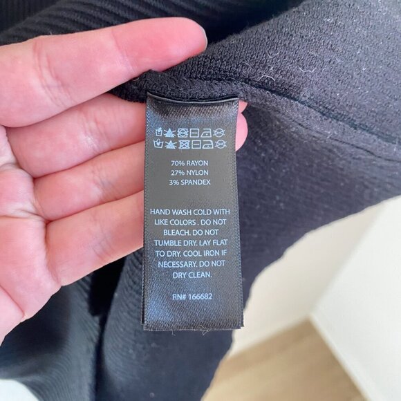 House of Harlow 1960 Luxe Essentials Sleeveless V Neck Ribbed Mini Dress… - Picture 7 of 8